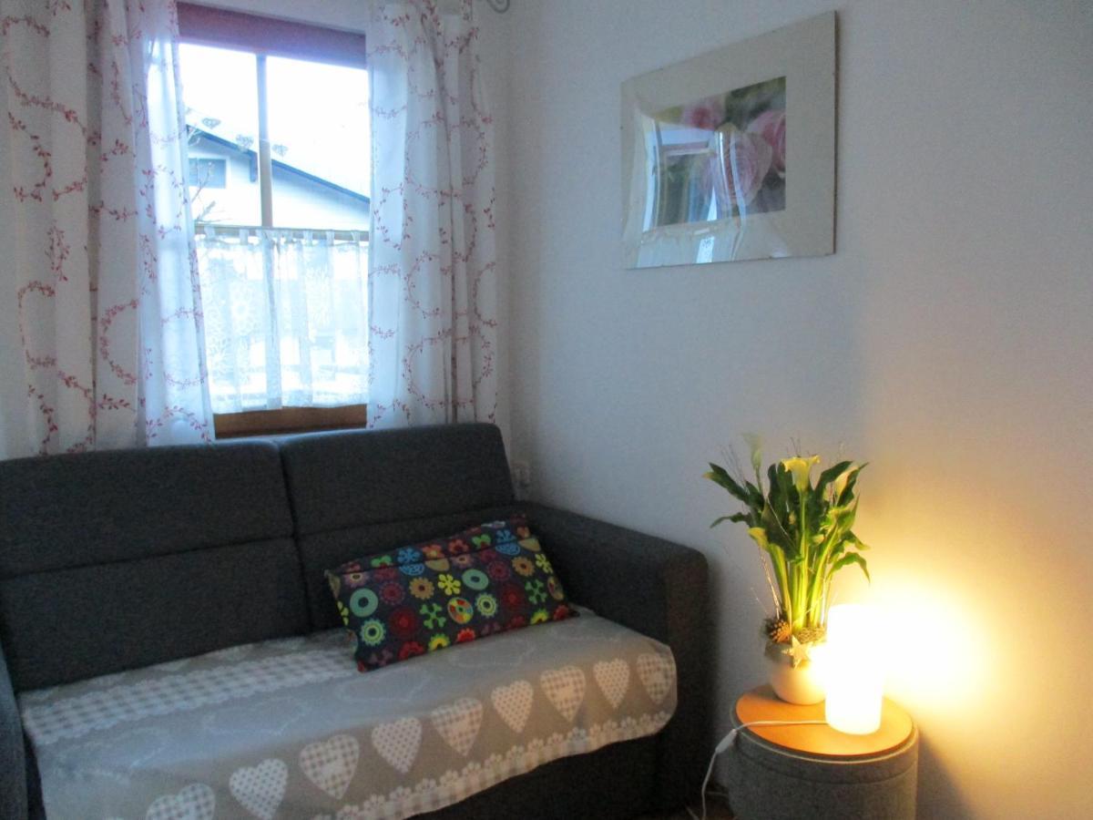 Haus Am Dorfplatz Appartement Uttendorf Buitenkant foto