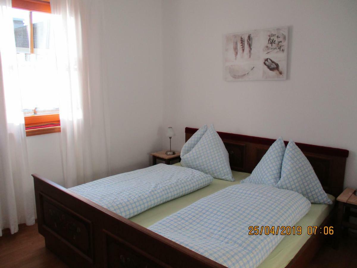 Haus Am Dorfplatz Appartement Uttendorf Buitenkant foto